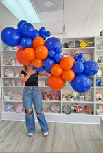 Gator Balloon Garland