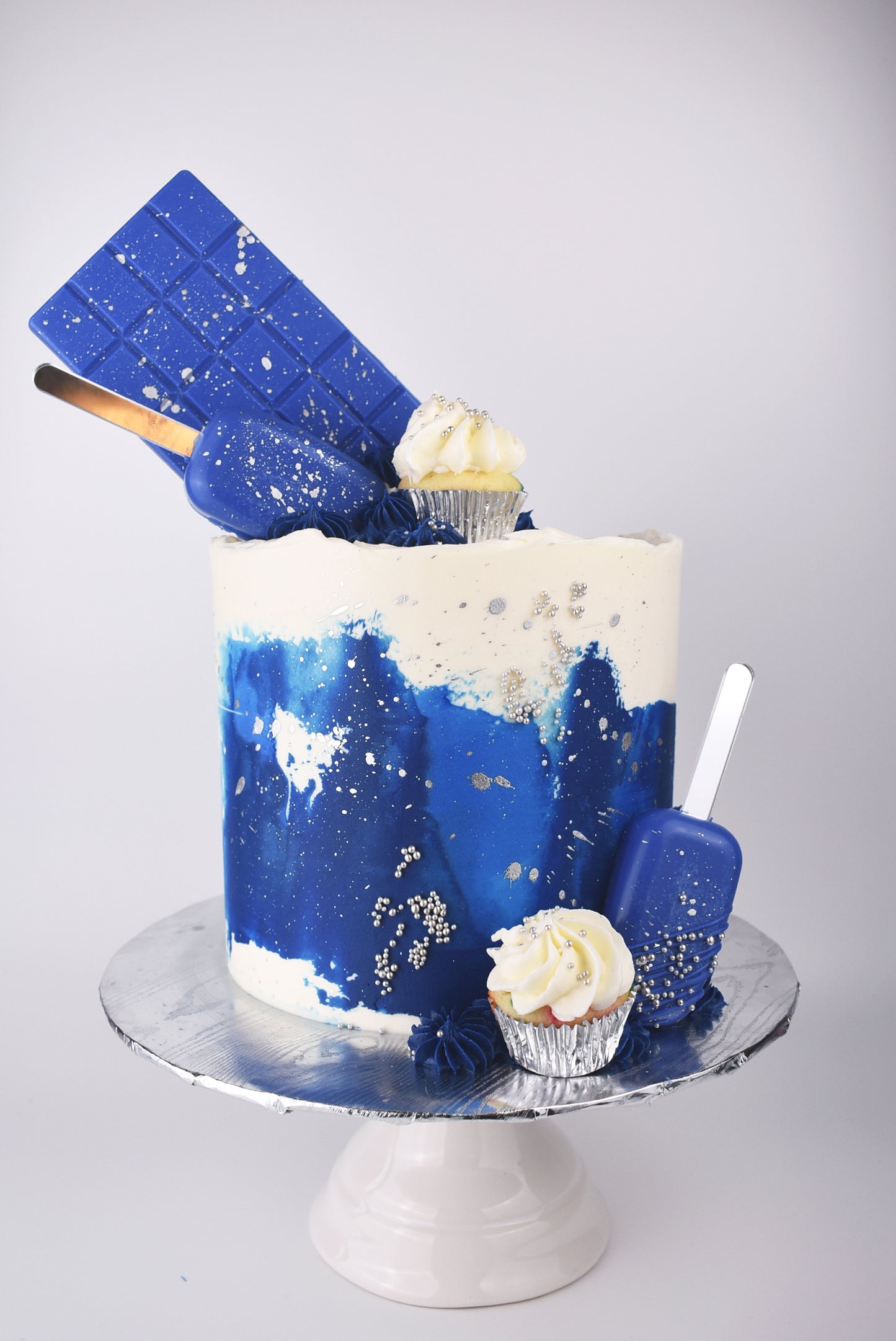 Confections Cake