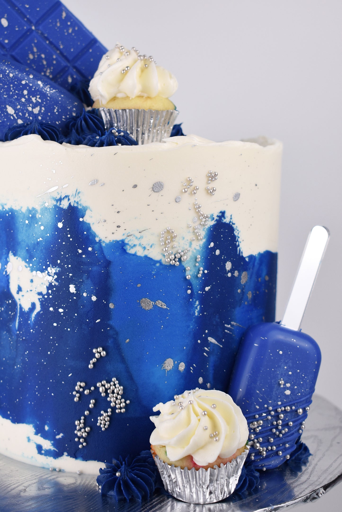 Confections Cake
