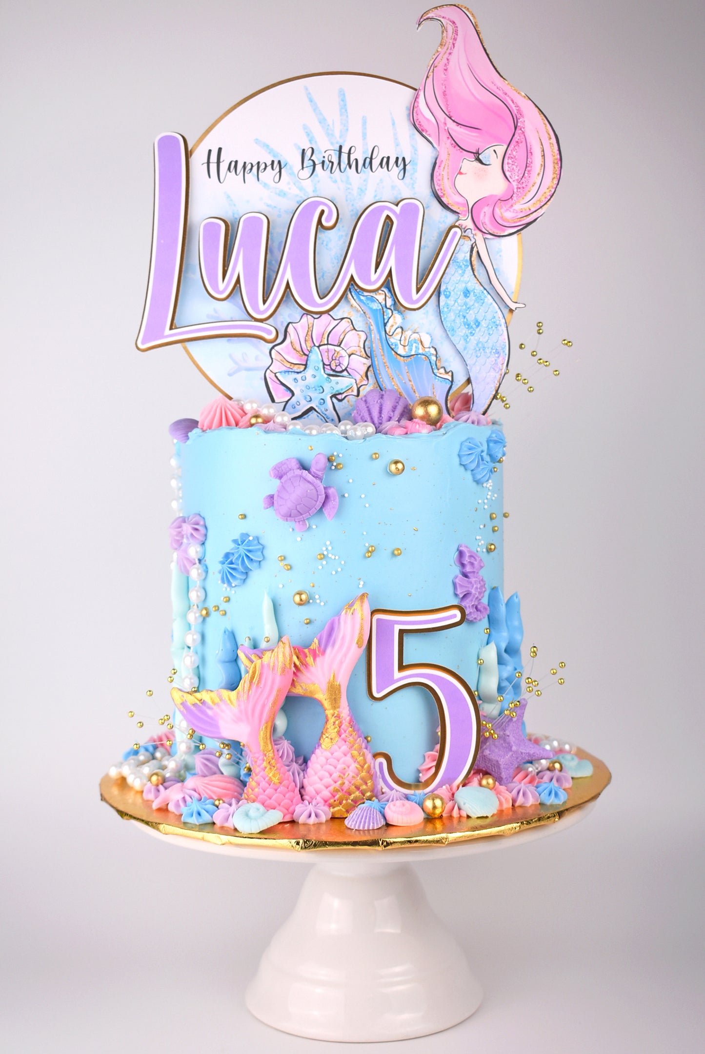 CUSTOM CAKES