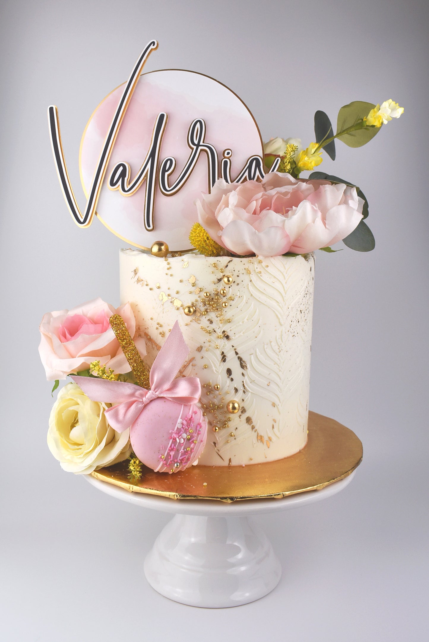 CUSTOM CAKES